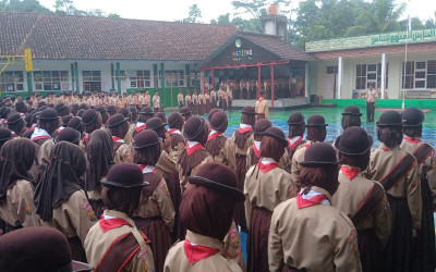 Upacara Peringatan Hari Pramuka ke-64 Tahun 2025 Tingkat Satuan Kerja MTsN 3 Tasikmalaya